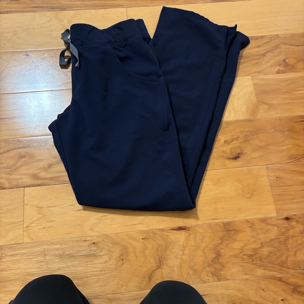 Figs Kade Cargo Scrub Pants